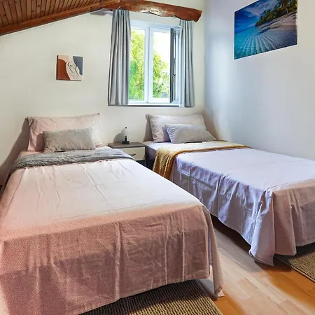 2 Bedroom Lovely In Apartman *